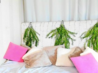Malisha-kiss Porn Show