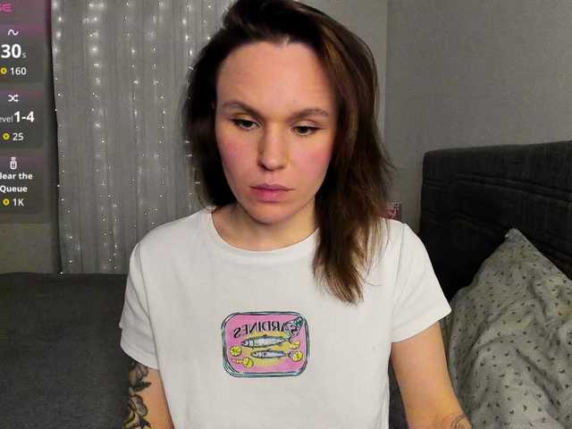 LisaDaniels live cam profile