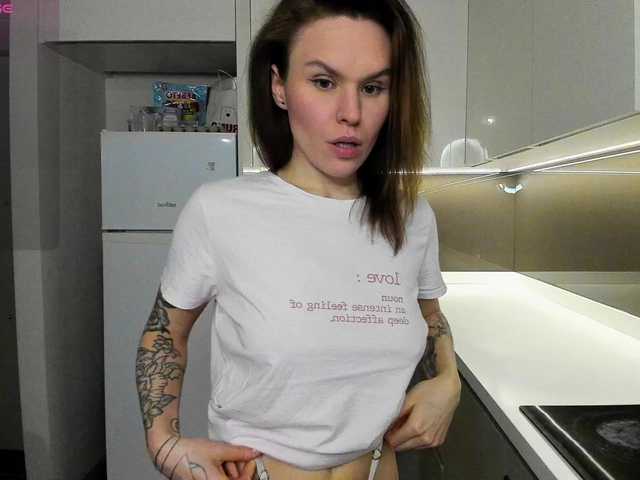 LisaDaniels's BongaCams show and profile