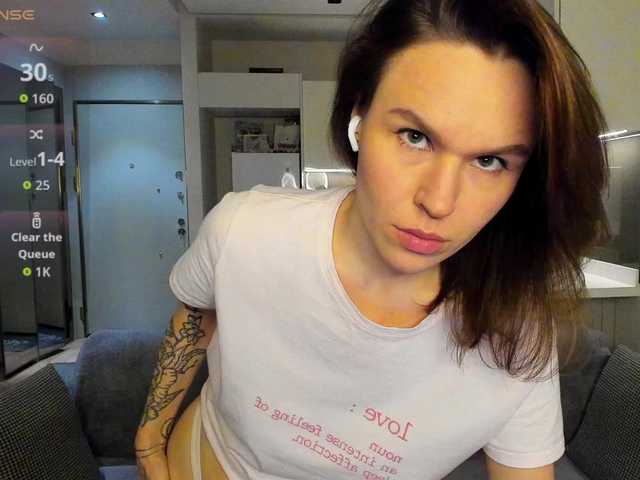 LisaDaniels's BongaCams show and profile