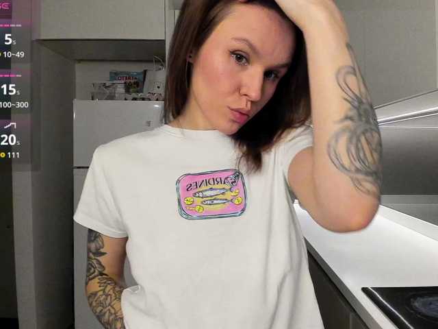 LisaDaniels live cam profile