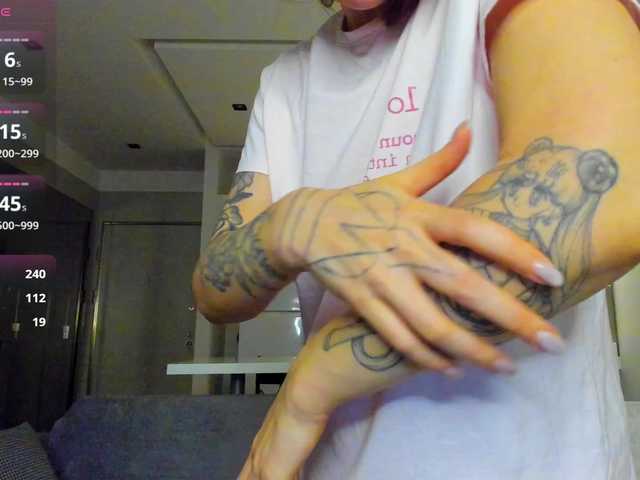 LisaDaniels webcam