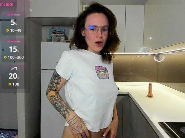 LisaDaniels's BongaCams show and profile