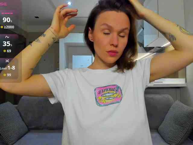 LisaDaniels webcam