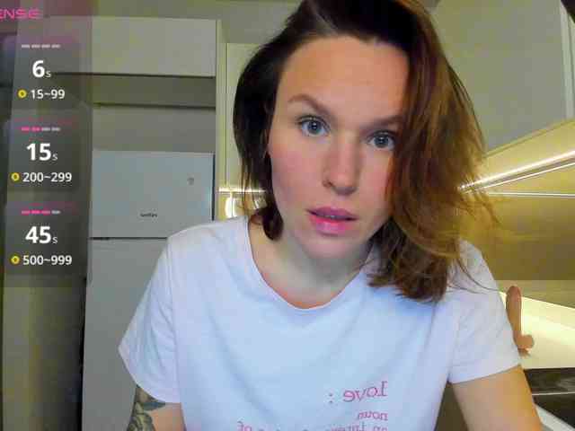 LisaDaniels webcam