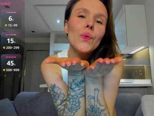 LisaDaniels webcam