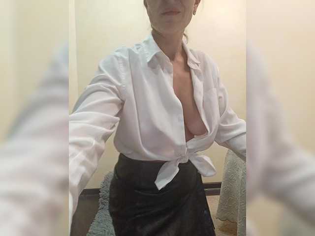 -HOTSTUFF-'s Thumb Image