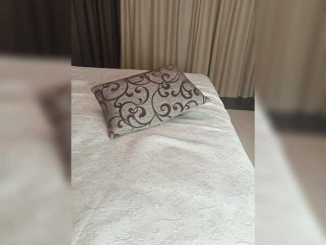 -HOTSTUFF-'s BongaCams show and profile