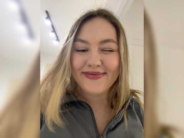 SunshineEmma's BongaCams show and profile