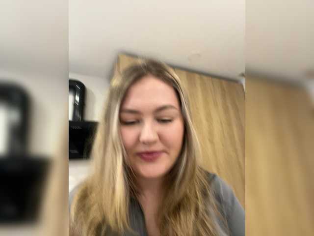 SunshineEmma's BongaCams show and profile