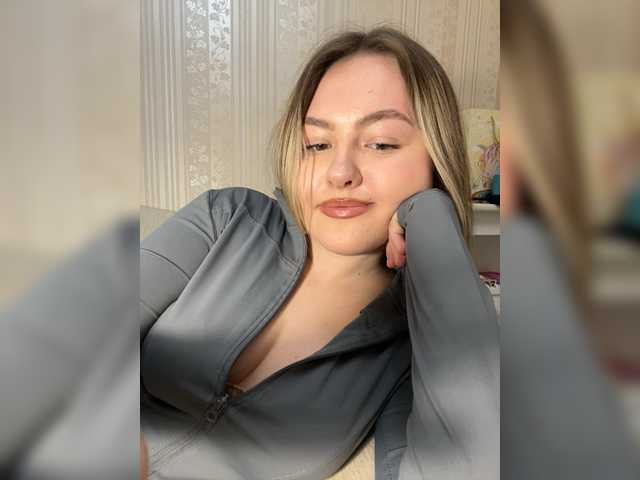 SunshineEmma's BongaCams show and profile