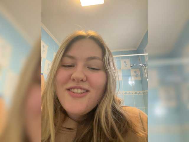 SunshineEmma's BongaCams show and profile