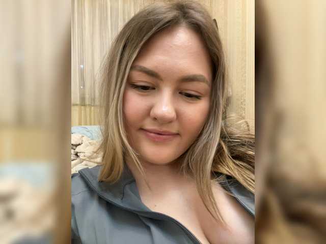 SunshineEmma's BongaCams show and profile