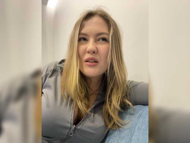 SunshineEmma's BongaCams show and profile