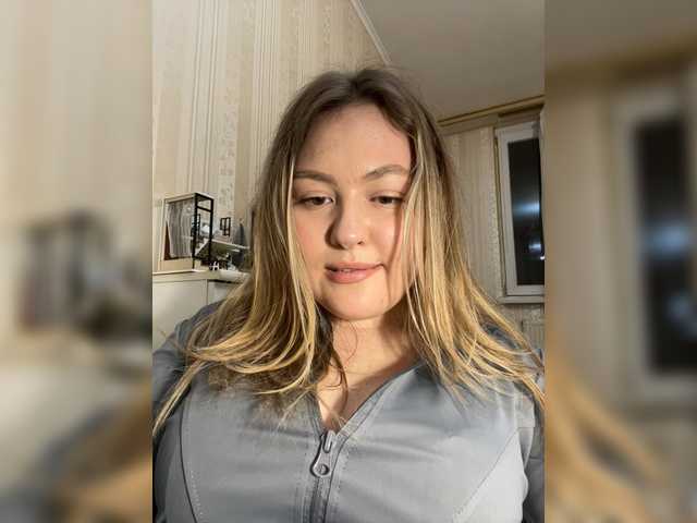 SunshineEmma's BongaCams show and profile