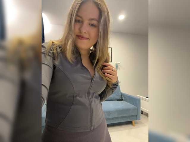 SunshineEmma's BongaCams show and profile