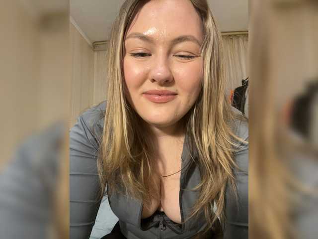 SunshineEmma's BongaCams show and profile