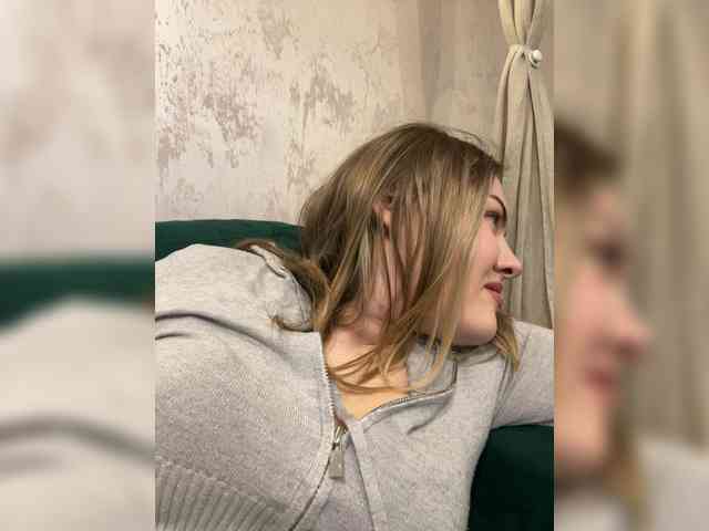 SunshineEmma Live Webcam on BongaCams