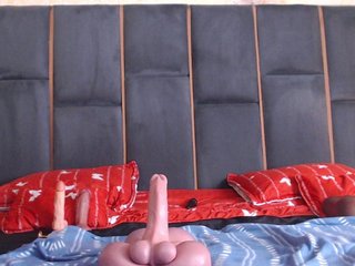 TinnaTaylor Porn Show