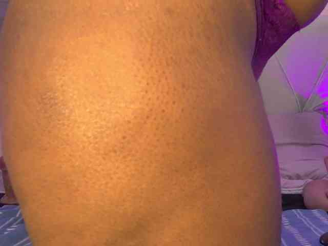 TinnaTaylor Live Webcam on BongaCams