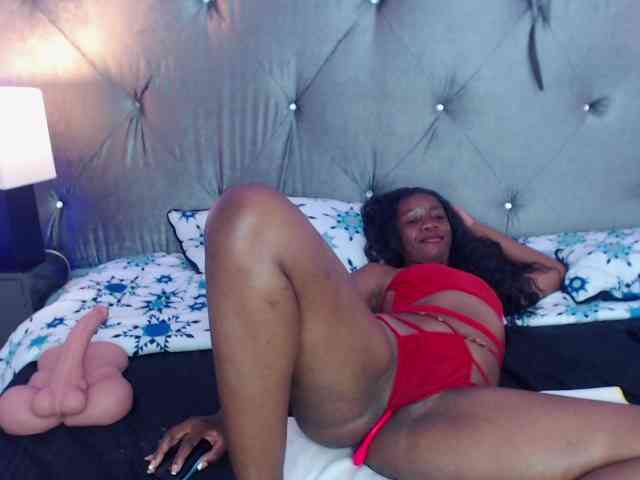 TinnaTaylor webcam