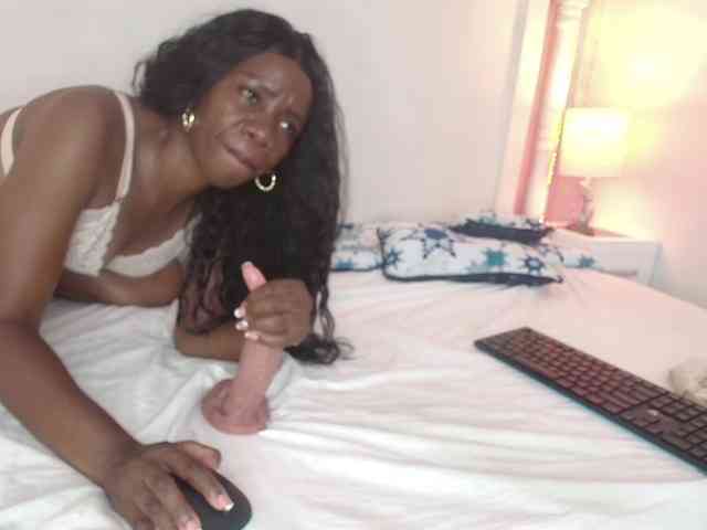 TinnaTaylor webcam