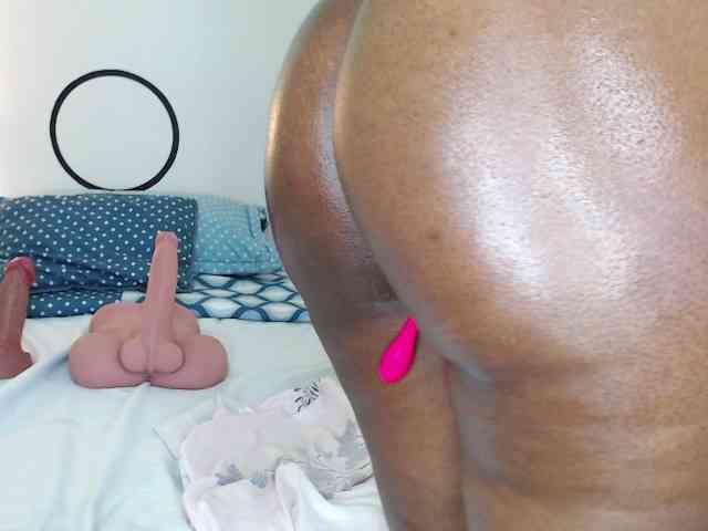TinnaTaylor webcam
