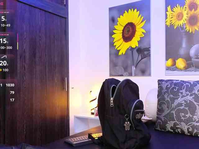 IvonneMiller webcam