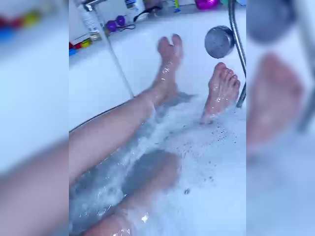 doktorgirl's BongaCams show and profile