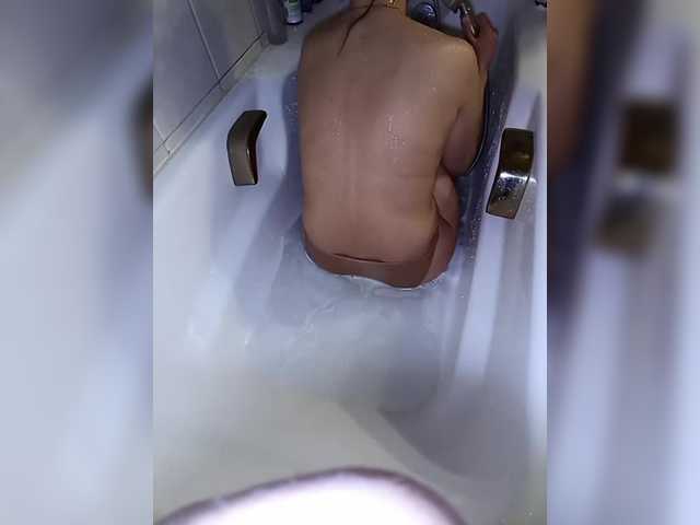 doktorgirl's BongaCams show and profile