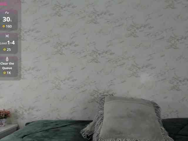 Zoee-Colloway webcam