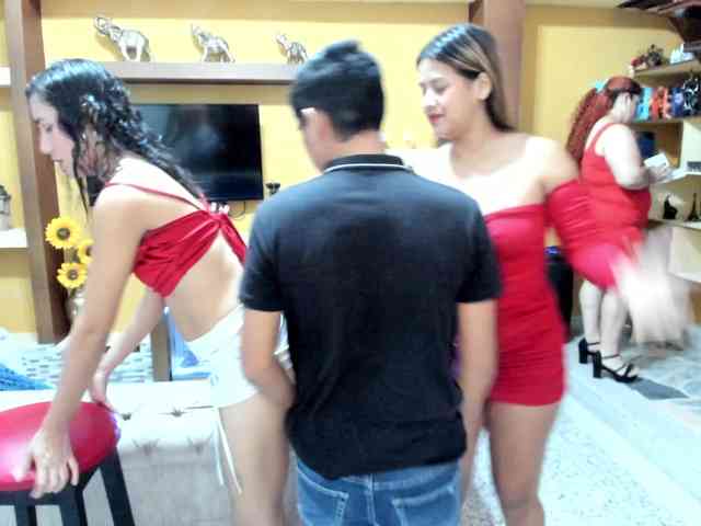 Dirtyandsexybar webcam