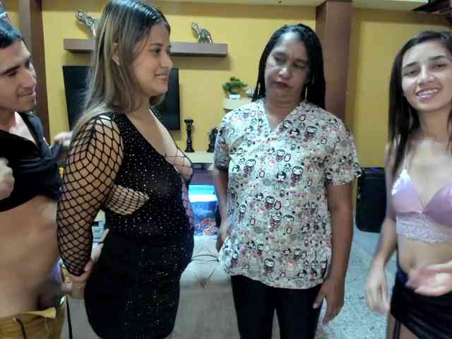 Dirtyandsexybar webcam