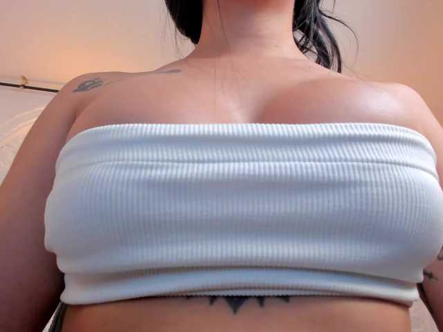 KatieNolanX's BongaCams show and profile