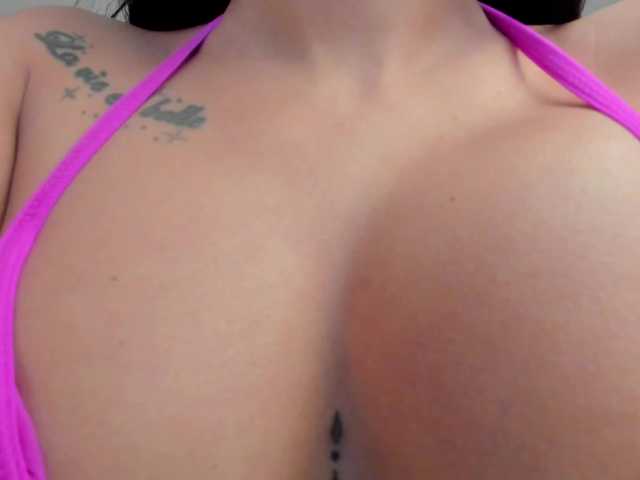 KatieNolanX's BongaCams show and profile