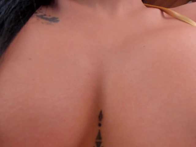 KatieNolanX's BongaCams show and profile