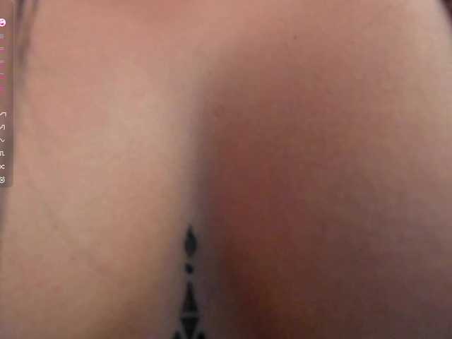 KatieNolanX's BongaCams show and profile