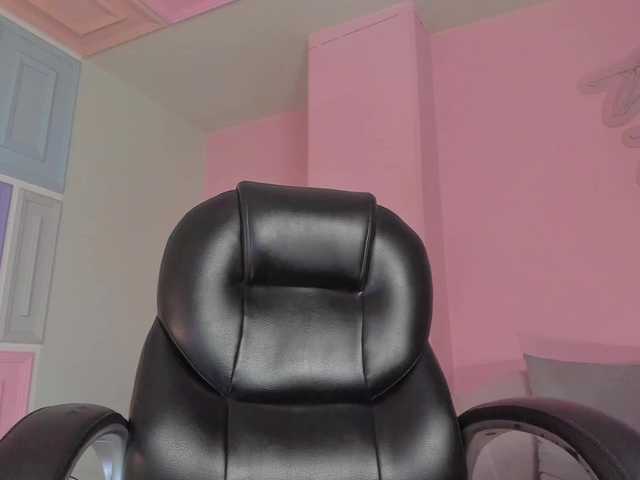 KatieNolanX's BongaCams show and profile