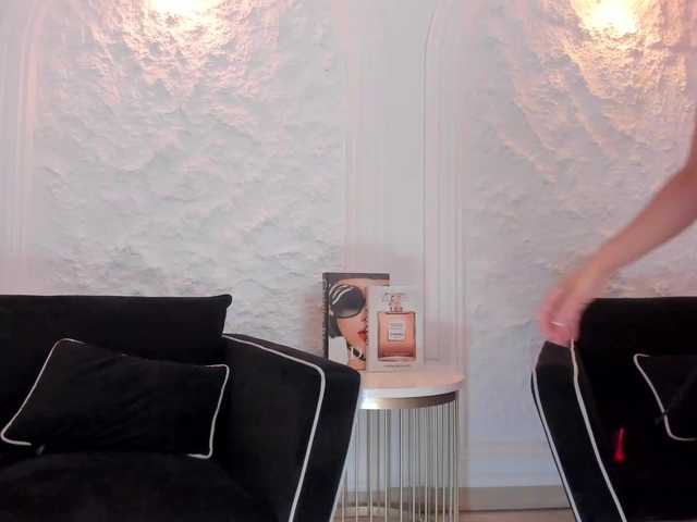 KatieNolanX's BongaCams show and profile