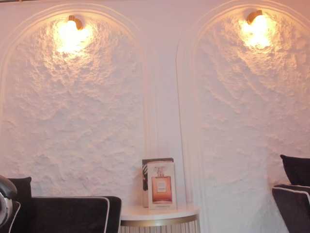 KatieNolanX — Take me horny and wild Talk to me Patterns  to get me wet: 66,111,222,333,555 IG: katienolann_ At Goal:  Fingering pussy @remain tkns left