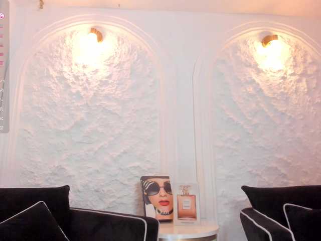 KatieNolanX's BongaCams show and profile