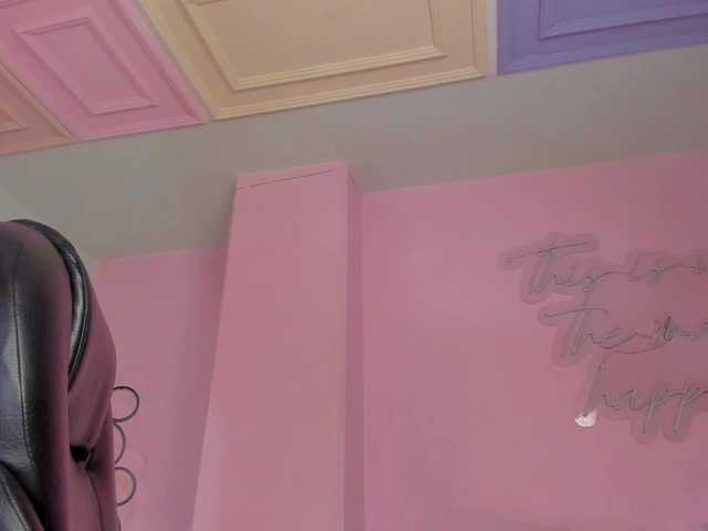 KatieNolanX's BongaCams show and profile