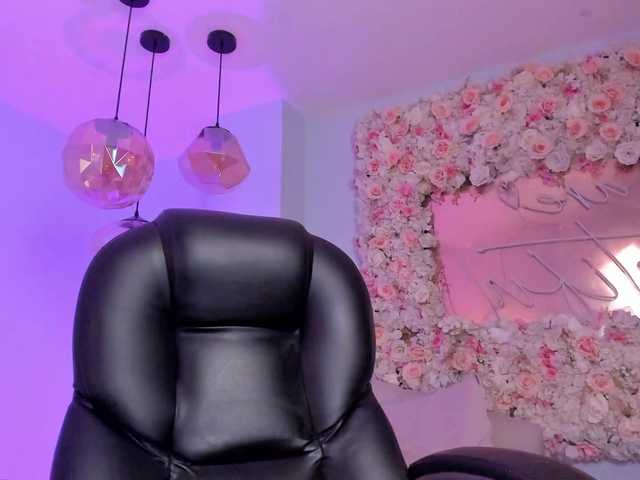 KatieNolanX Live Cam on BongaCams