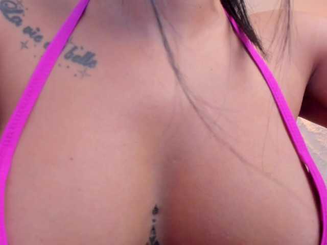 KatieNolanX's BongaCams show and profile