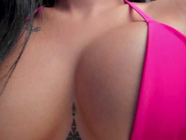 KatieNolanX's BongaCams show and profile