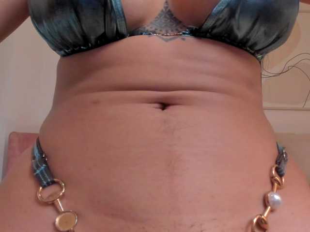 KatieNolanX's BongaCams show and profile