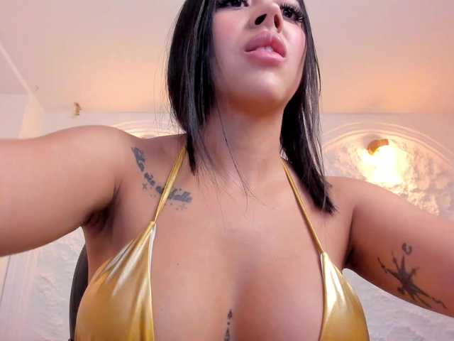 KatieNolanX's BongaCams show and profile