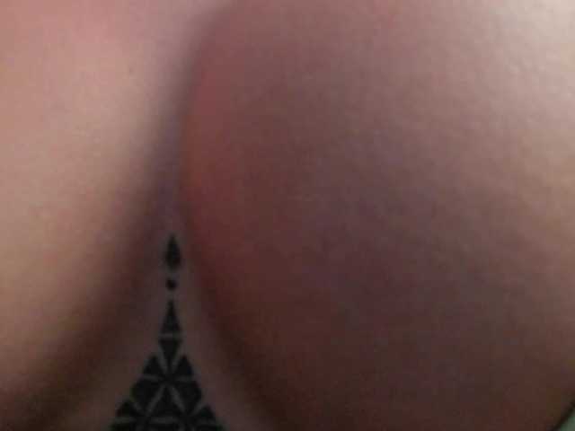 KatieNolanX's BongaCams show and profile