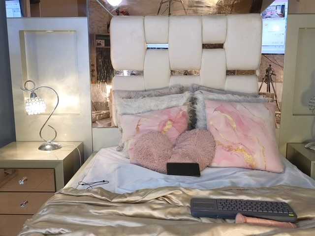 ambarsecret on BongaCams