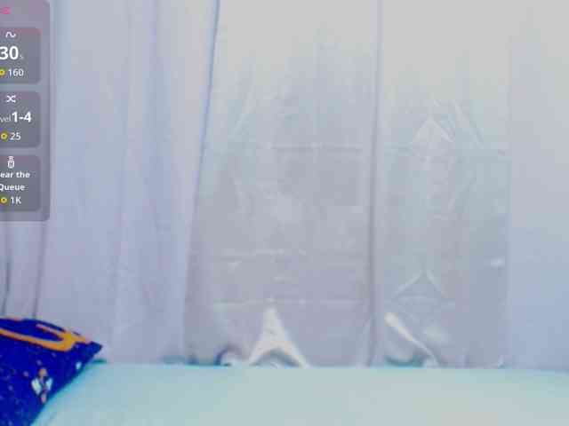 LadyPeach webcam